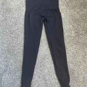 Spanx Size XS Seamless Leggings